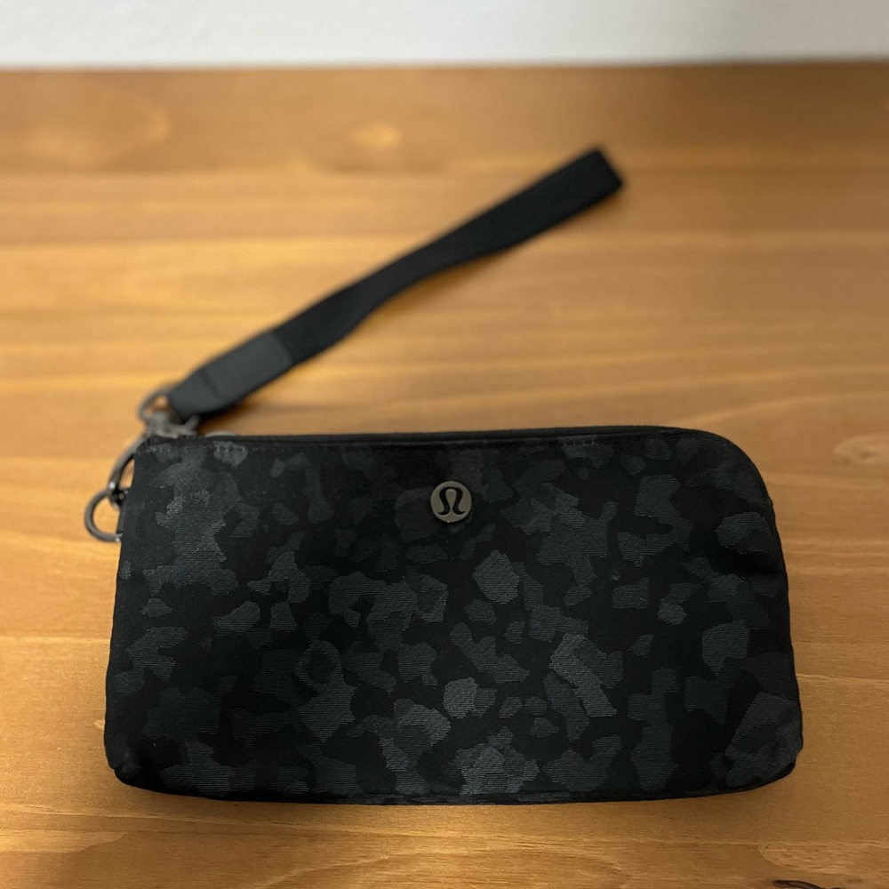 Now and Always Pouch Fragment Camo Jacquard Black Deep Coal